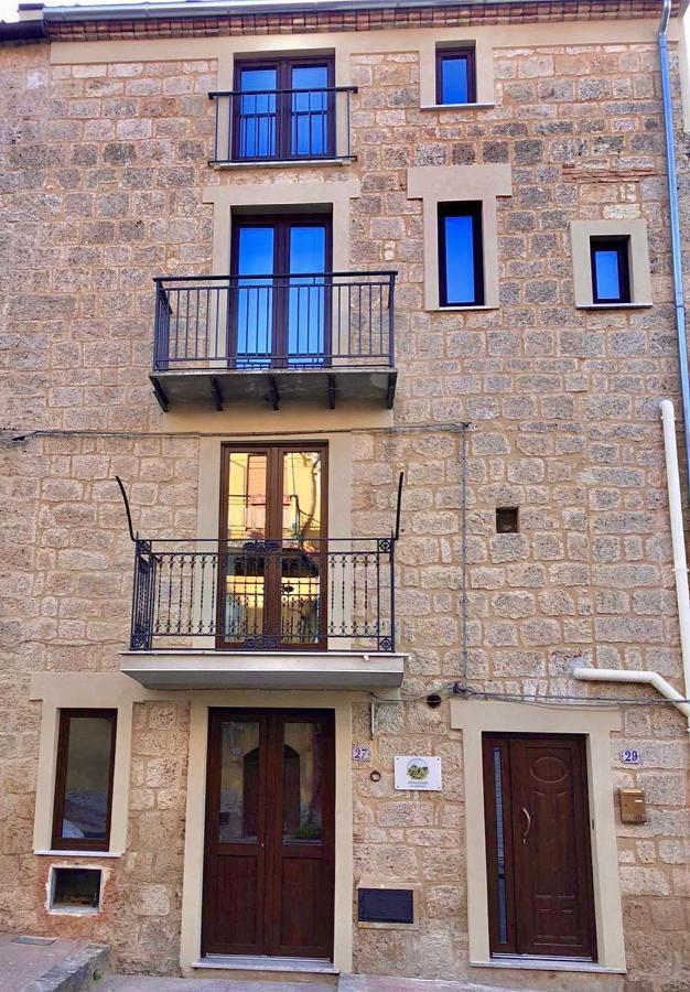 Bed and Breakfast La Casa Del Borgo Петралія-Сопрана Екстер'єр фото